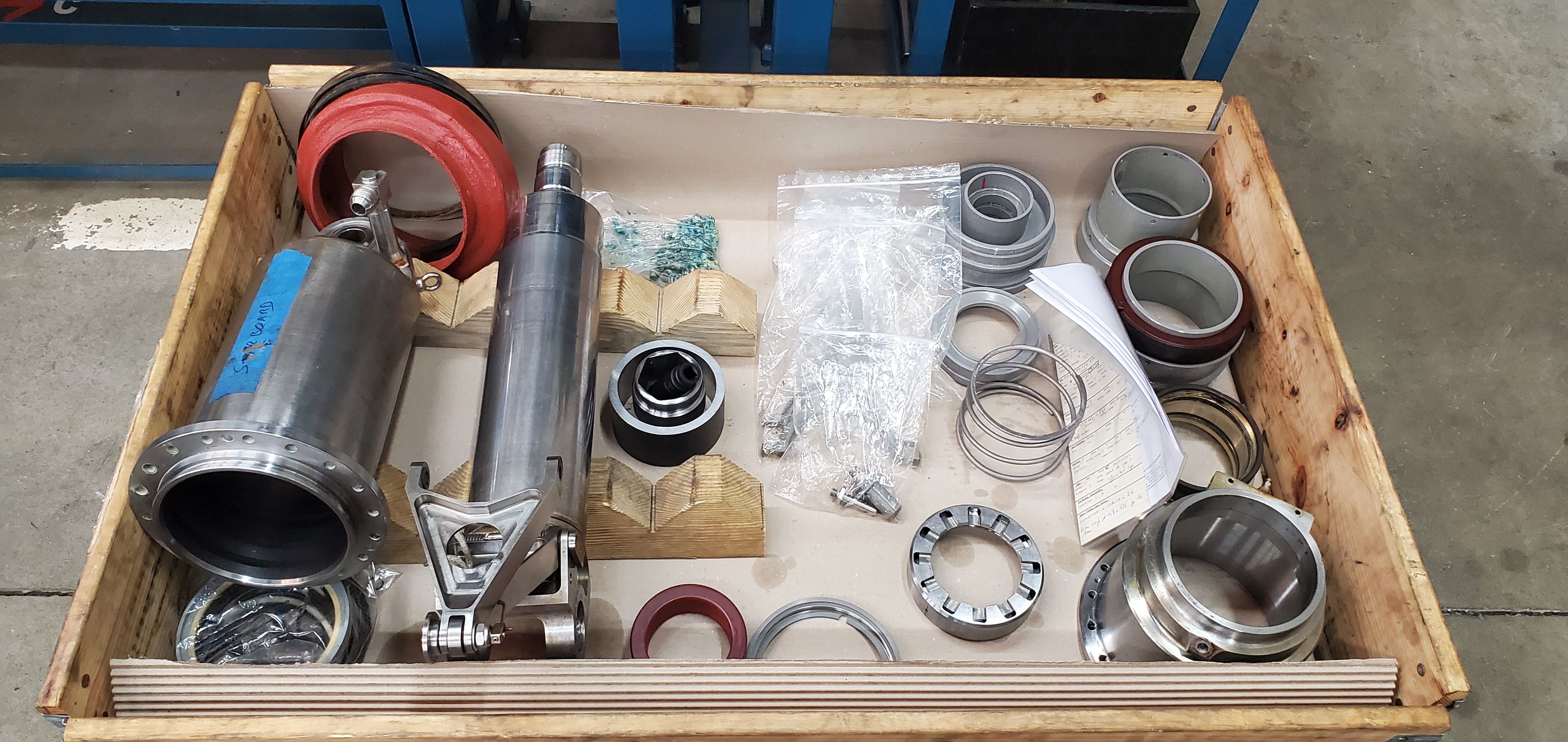 Rénovation des écrêteurs | L'Hydroptère's shock absorbers overhaul